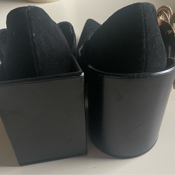 JACQUEMUS amazing black velvet shoes w/one round one square heel.Art detail sz37 - Picture 2 of 9